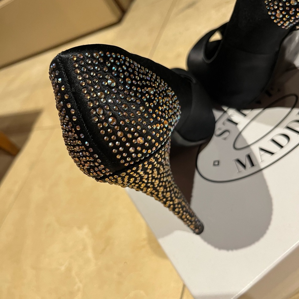 Steve Madden Rhinestone heels - Picture 5 of 6